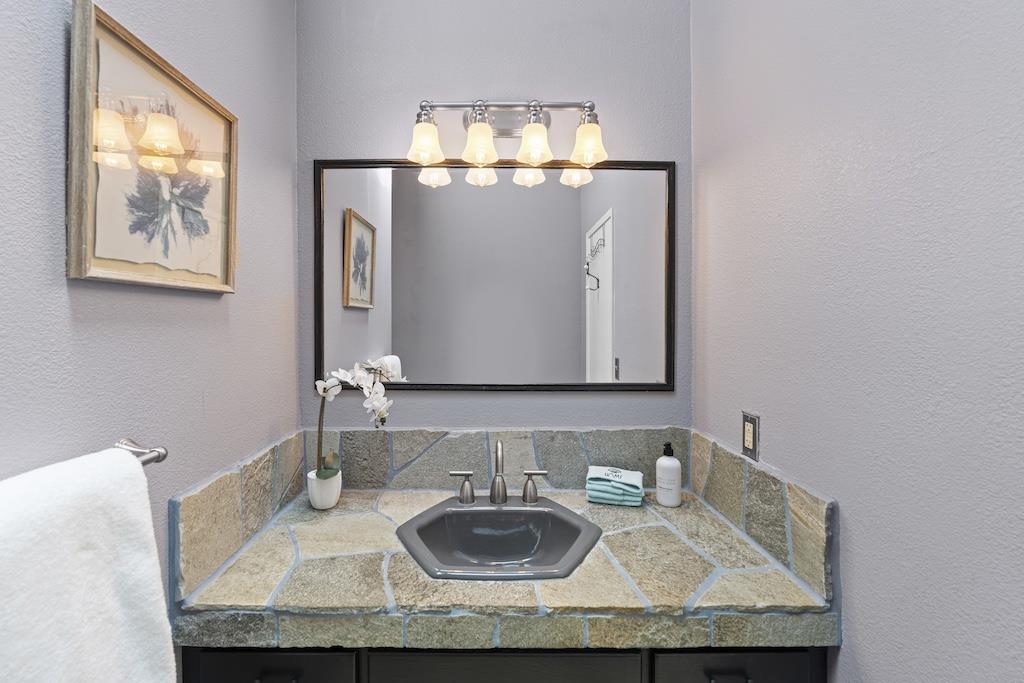 22125 Miller Ridge Road Los Gatos, CA 95033 - Photo 15 of 32