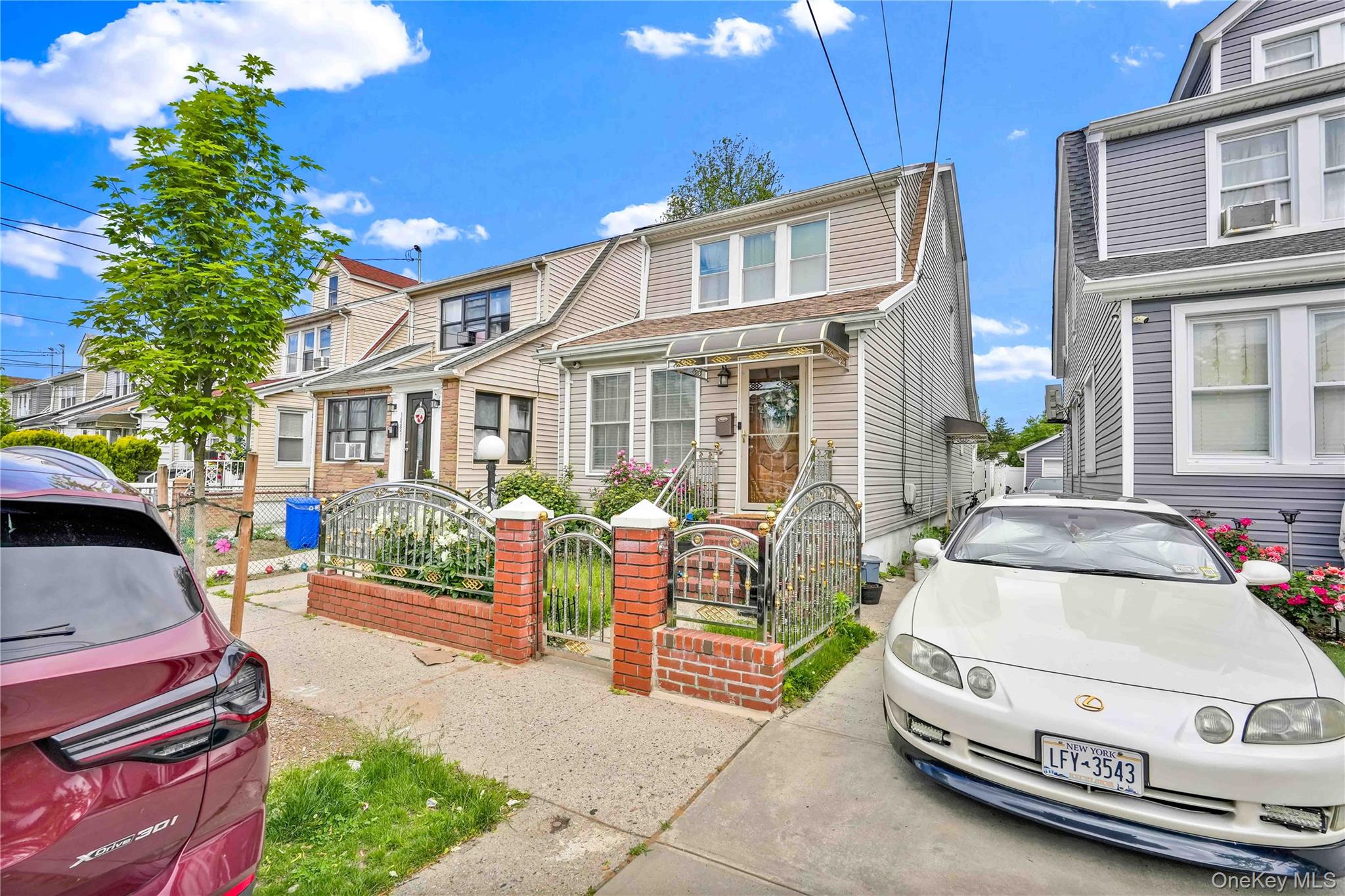 188-53 120th Road Queens, NY 11412 - Photo 2 of 33
