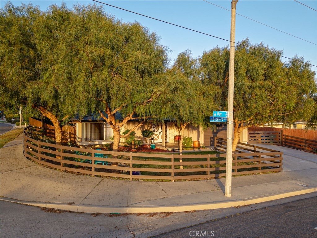 398 Day Road Ventura, CA 93003 - Photo 40 of 50