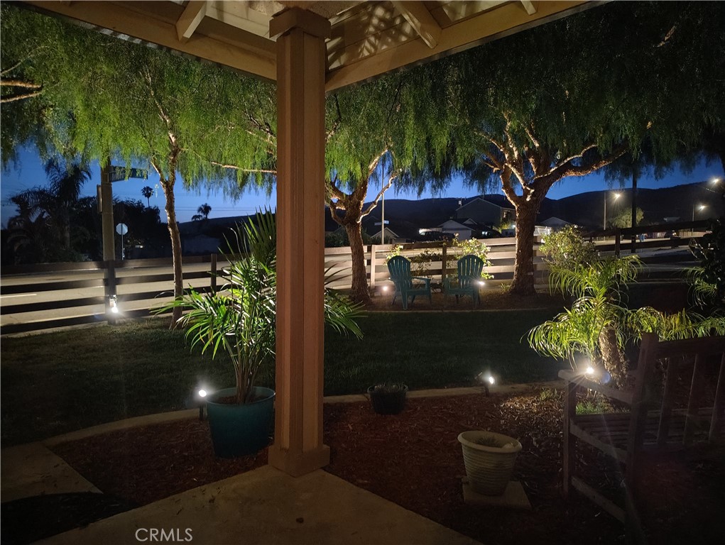 398 Day Road Ventura, CA 93003 - Photo 10 of 69 a backyard of a house with lots of green space