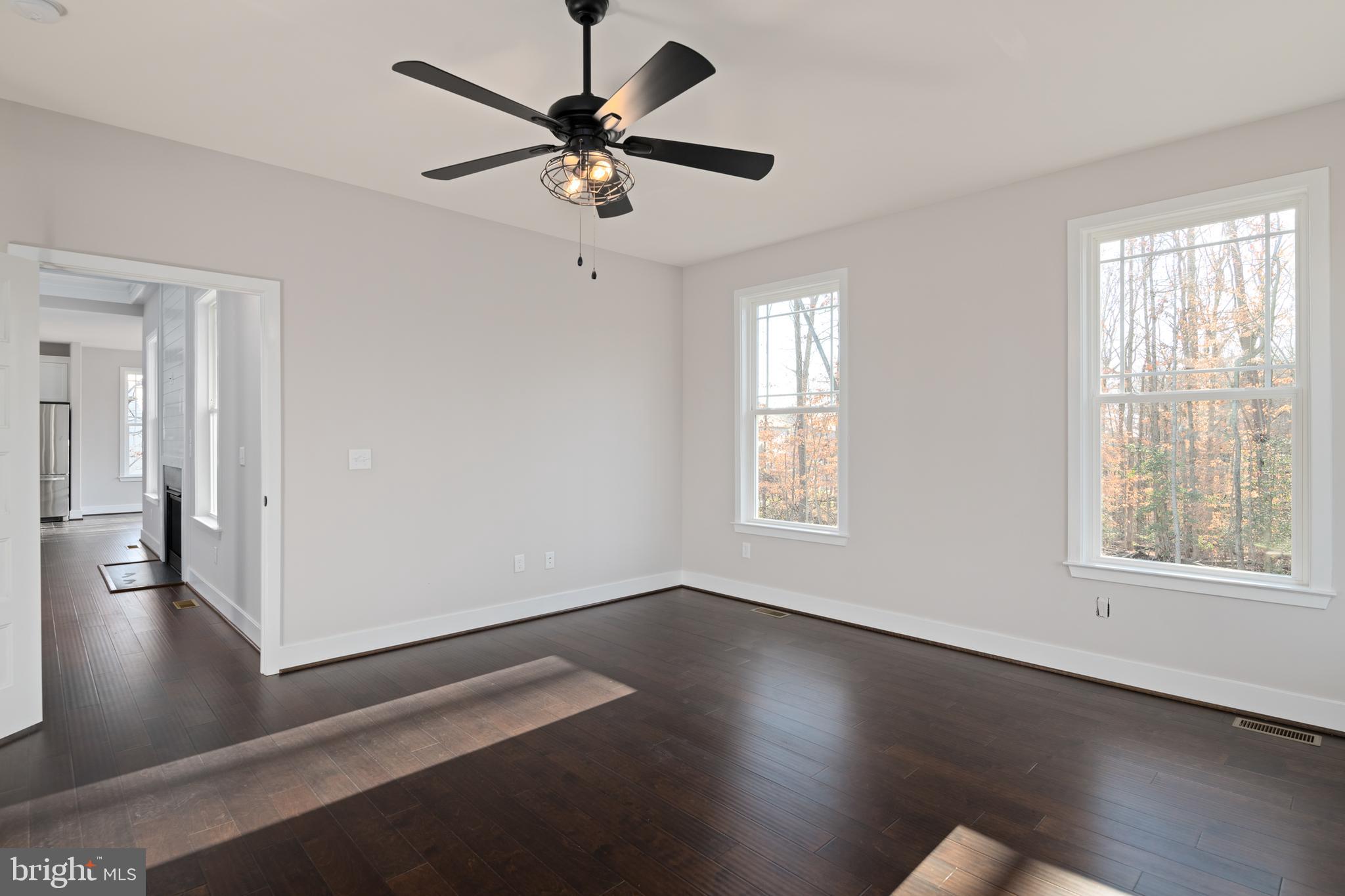 466 Courthouse Road Stafford, VA 22554 - Photo 16 of 40 VERY SPACIOUS MASTER SUITE