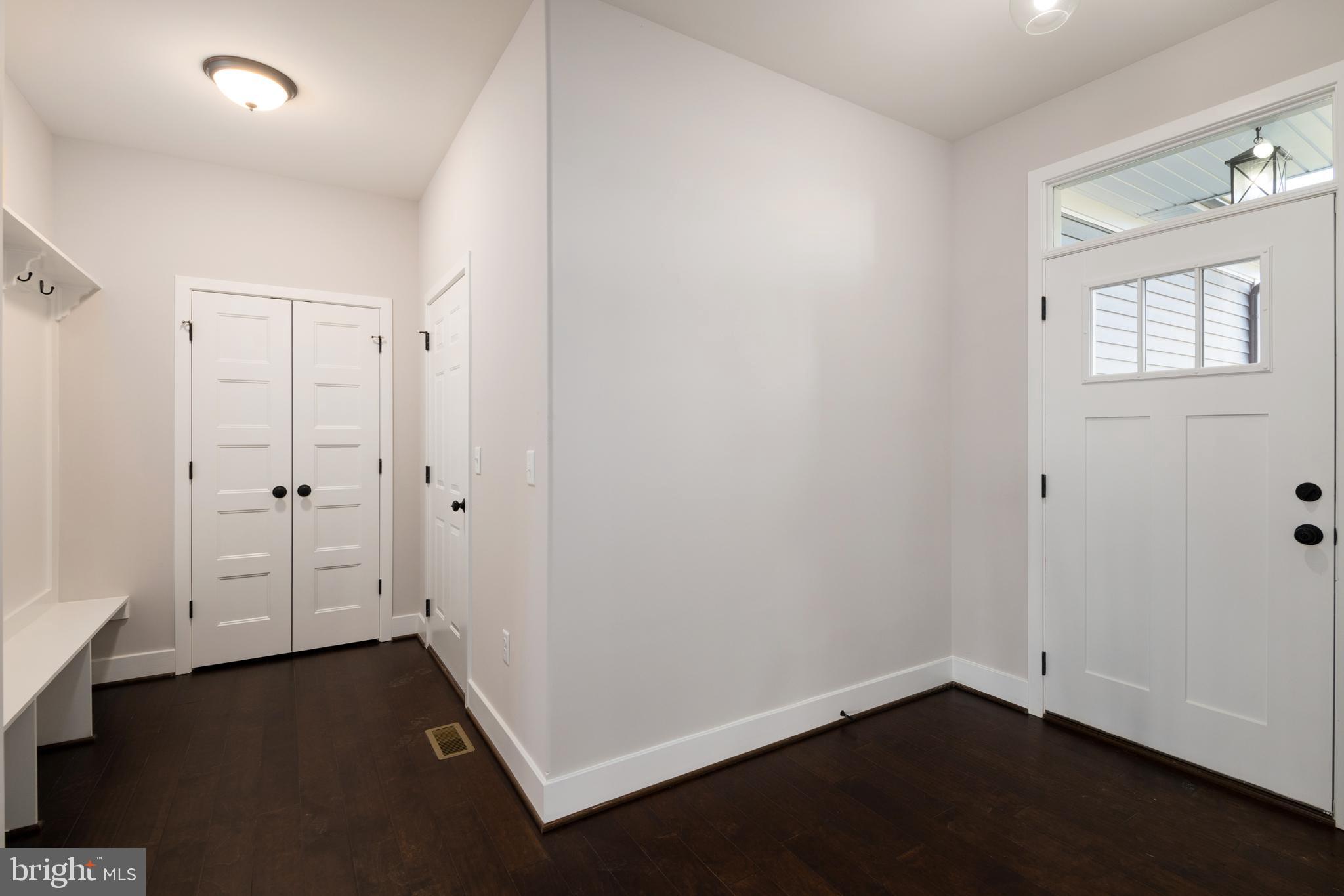 466 Courthouse Road Stafford, VA 22554 - Photo 10 of 40 FRONT FOYER WITH DROPZONE/ MUDROOM