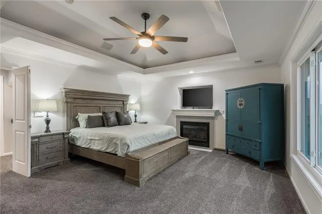 $875,000 | 10134 North Montgall Avenue, Kansas City, MO 64155