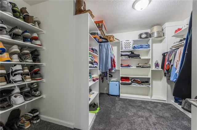 $875,000 | 10134 North Montgall Avenue, Kansas City, MO 64155