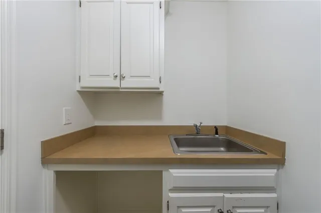 $875,000 | 10134 North Montgall Avenue, Kansas City, MO 64155