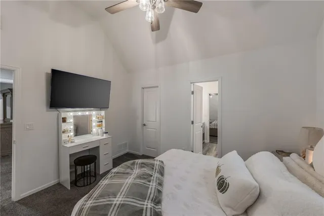 $875,000 | 10134 North Montgall Avenue, Kansas City, MO 64155