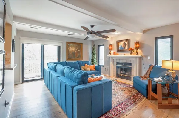 $220,000 | 5860 Park Street, Unit 12, Shawnee, KS 66216