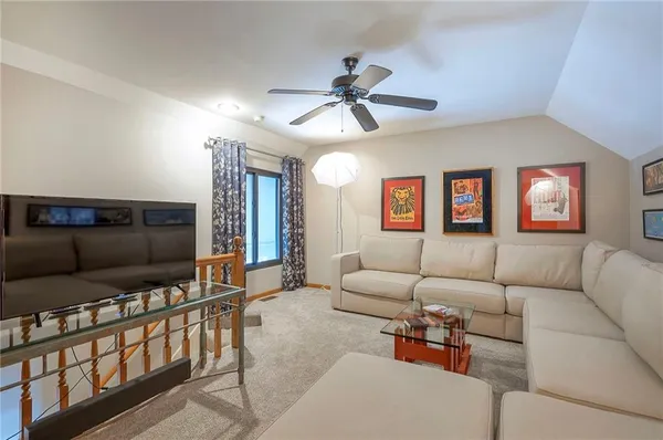 $220,000 | 5860 Park Street, Unit 12, Shawnee, KS 66216
