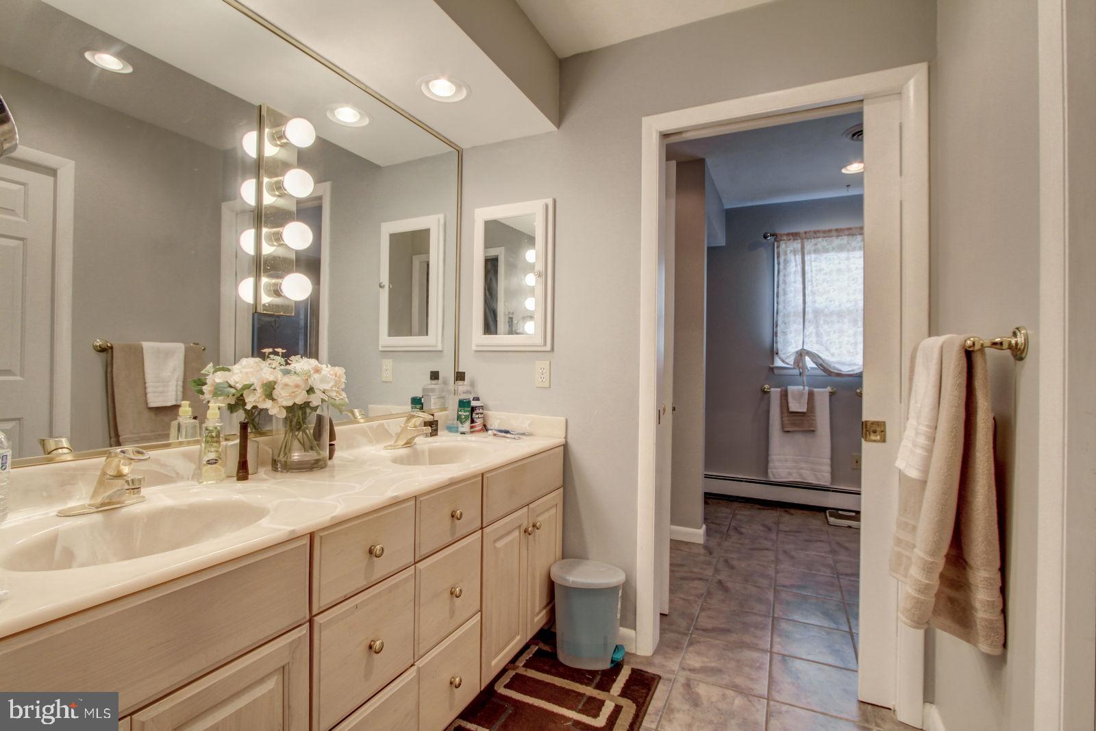 704 Clearmount Road York, PA 17403 - Photo 12 of 28 Gallery Image 12