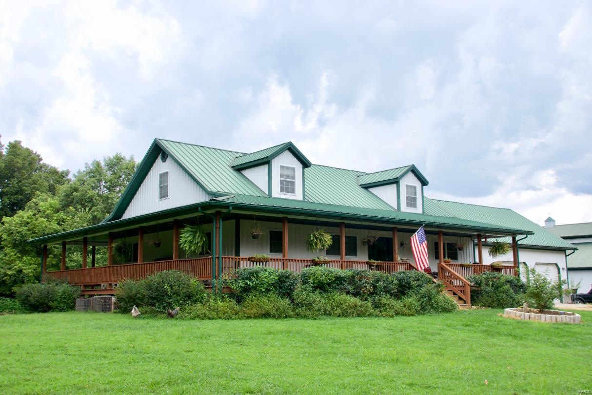 1345 Vines Road Cobden, IL 62920 - Photo 1 of 35 Gallery Image 1