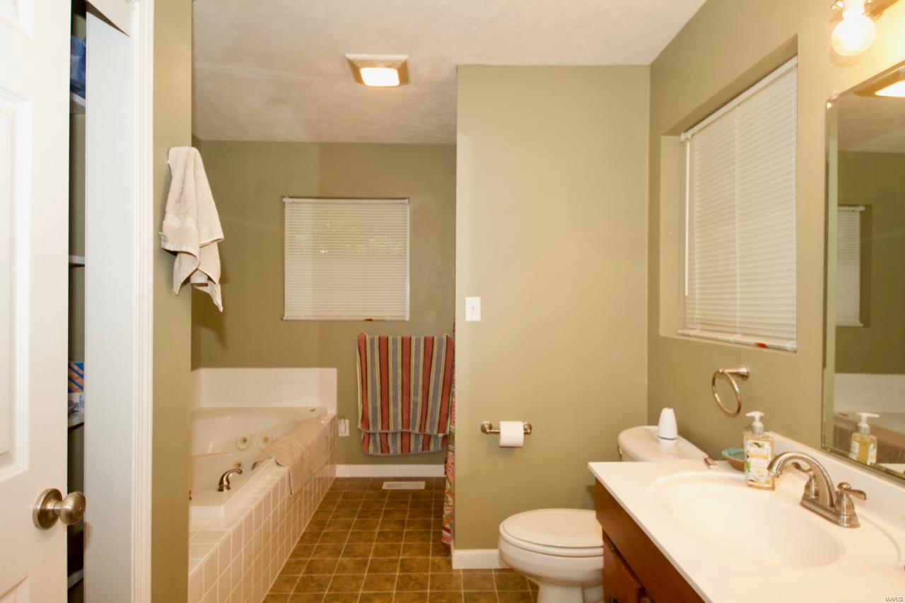 1345 Vines Road Cobden, IL 62920 - Photo 16 of 35 Gallery Image 16