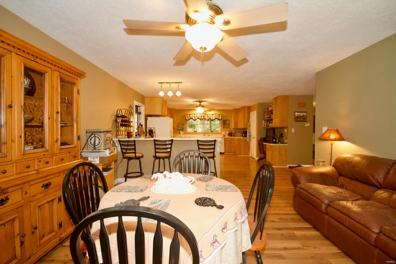 1345 Vines Road Cobden, IL 62920 - Photo 10 of 35 Gallery Image 10