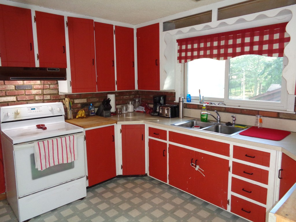 62 Ridgewood Drive Russell, MA 01071 - Photo 7 of 20 Gallery Image 7