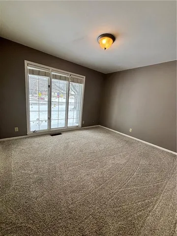 $335,000 | 522 Ohio Street, Pittsburg, KS 66762