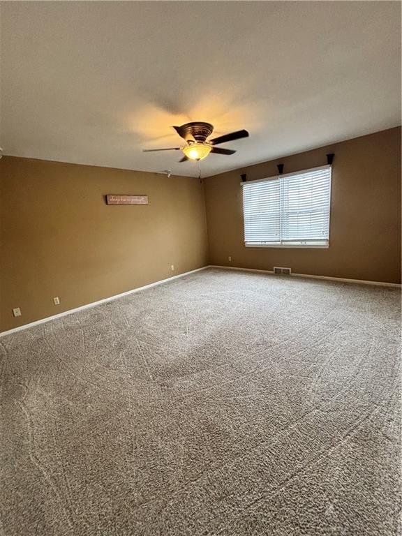 522 Ohio Street Pittsburg, KS 66762 - Photo 13 of 29