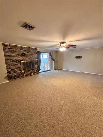 $335,000 | 522 Ohio Street, Pittsburg, KS 66762