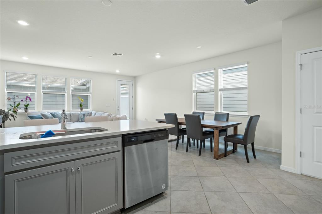 10449 Folly Beach Road Orlando, FL 32827 - Photo 11 of 46