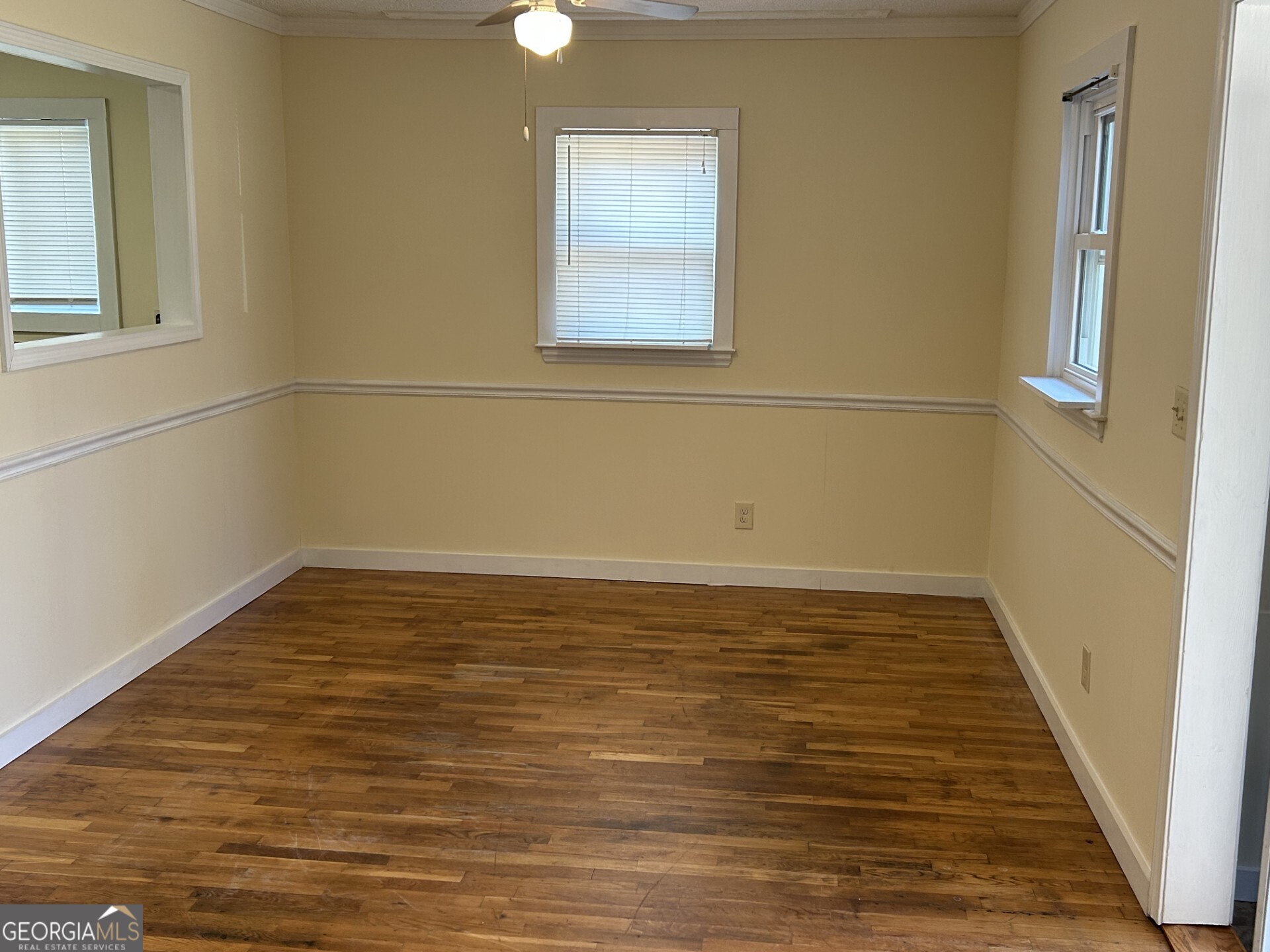 201 Mt Moriah Road, Unit 1 Auburn, GA 30011 - Photo 3 of 15 Living room