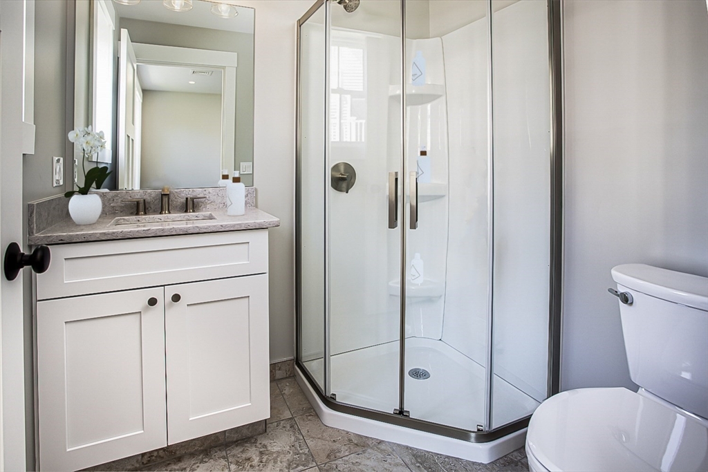 337 Danforth Street, Unit 7 Fall River, MA 02720 - Photo 25 of 28