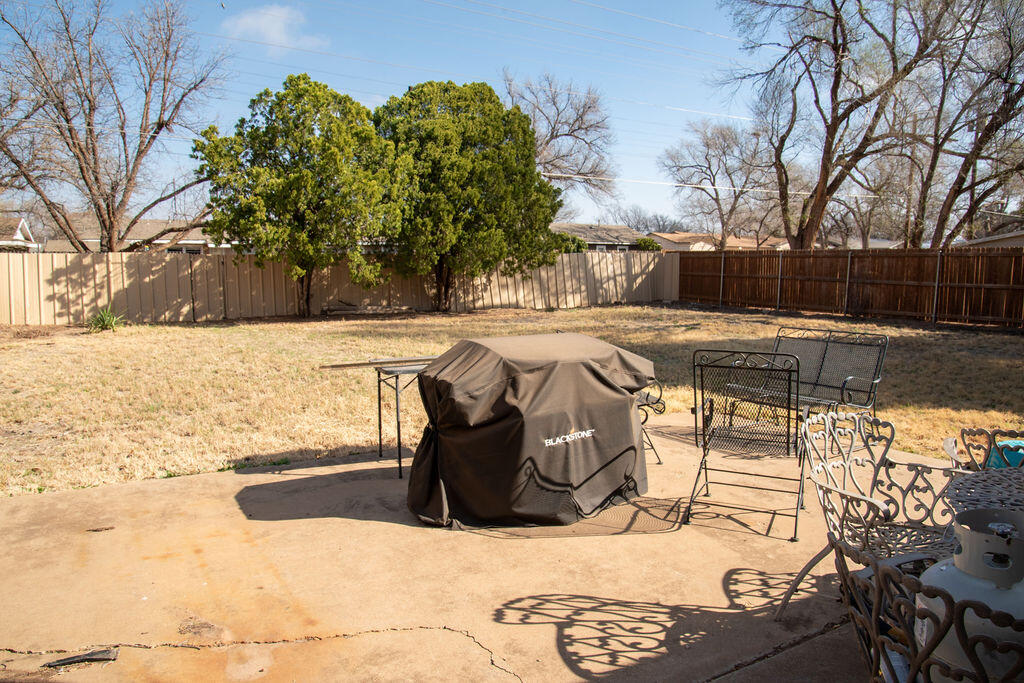 4012 44th Street Lubbock, TX 79413 - Photo 34 of 39 IMG_1808