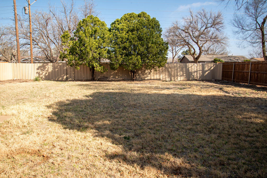 4012 44th Street Lubbock, TX 79413 - Photo 35 of 39 IMG_1777