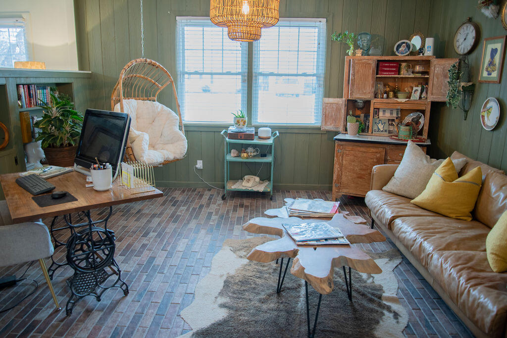 4012 44th Street Lubbock, TX 79413 - Photo 8 of 39 IMG_1760