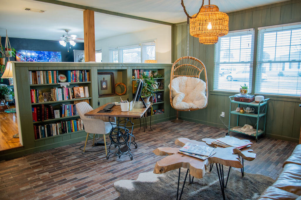 4012 44th Street Lubbock, TX 79413 - Photo 9 of 39 IMG_1756