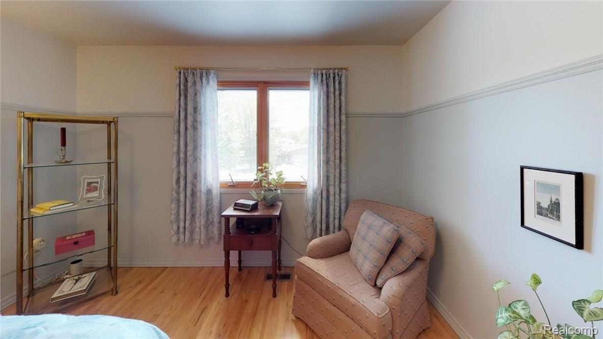 42978 Arlington Road Canton, MI 48187 - Photo 20 of 24 KH67PN8krVM - Bedroom(5).jpg