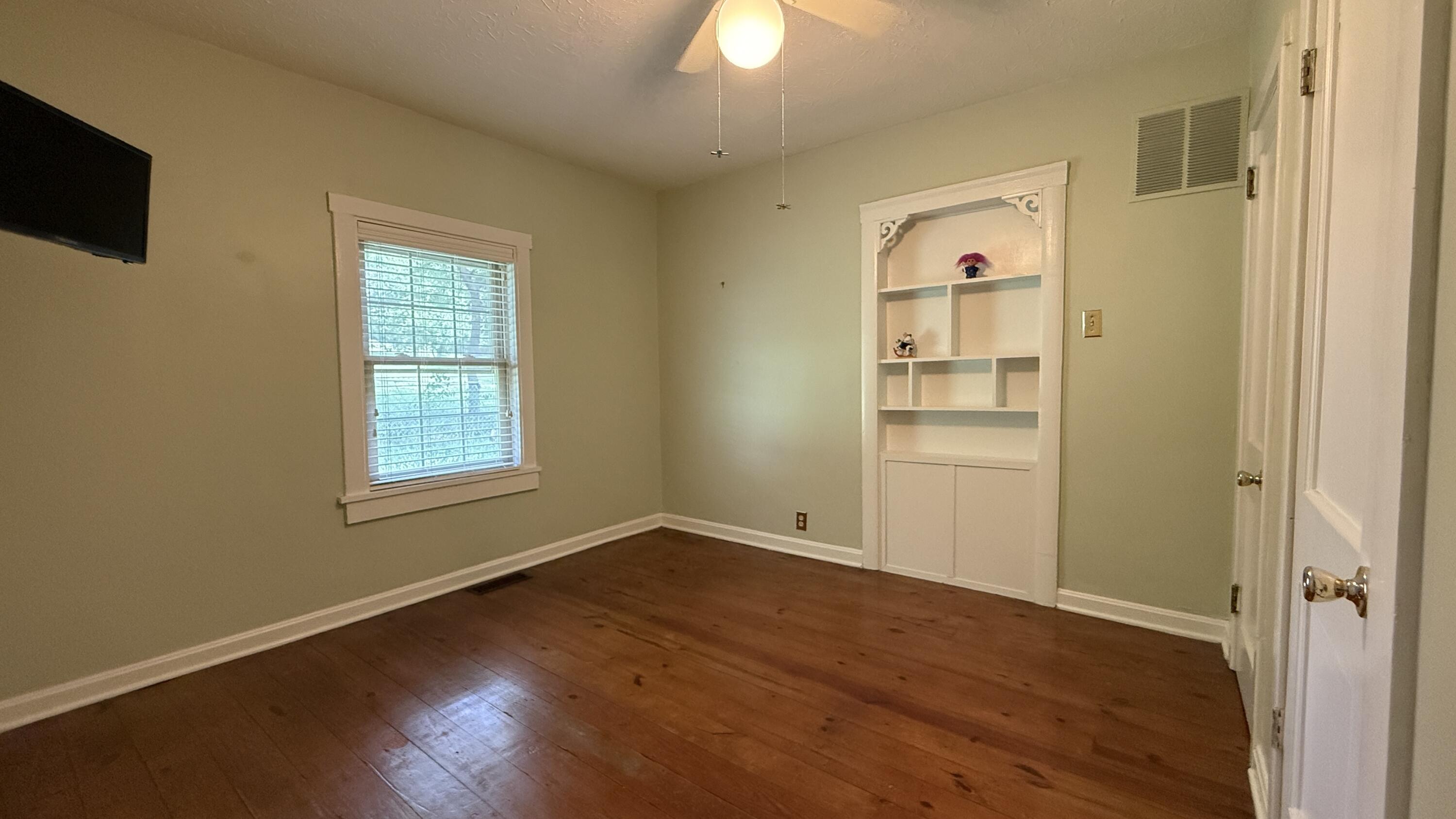 128 Cherry Road Berea, KY 40403 - Photo 11 of 32 IMG_4229