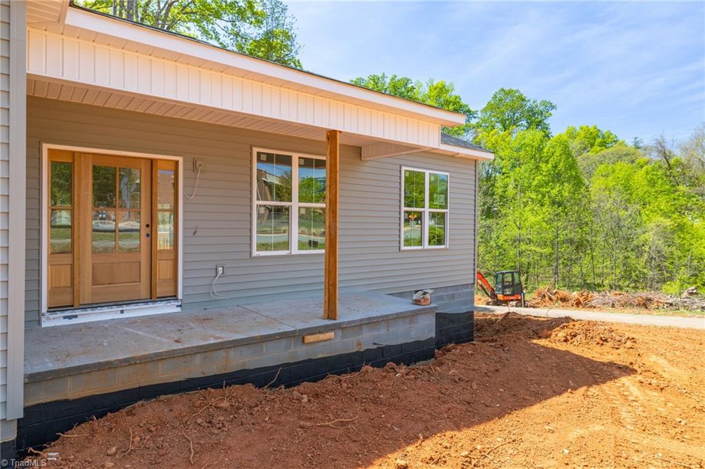 326 College Street Rural Hall, NC 27045 - Photo 4 of 30