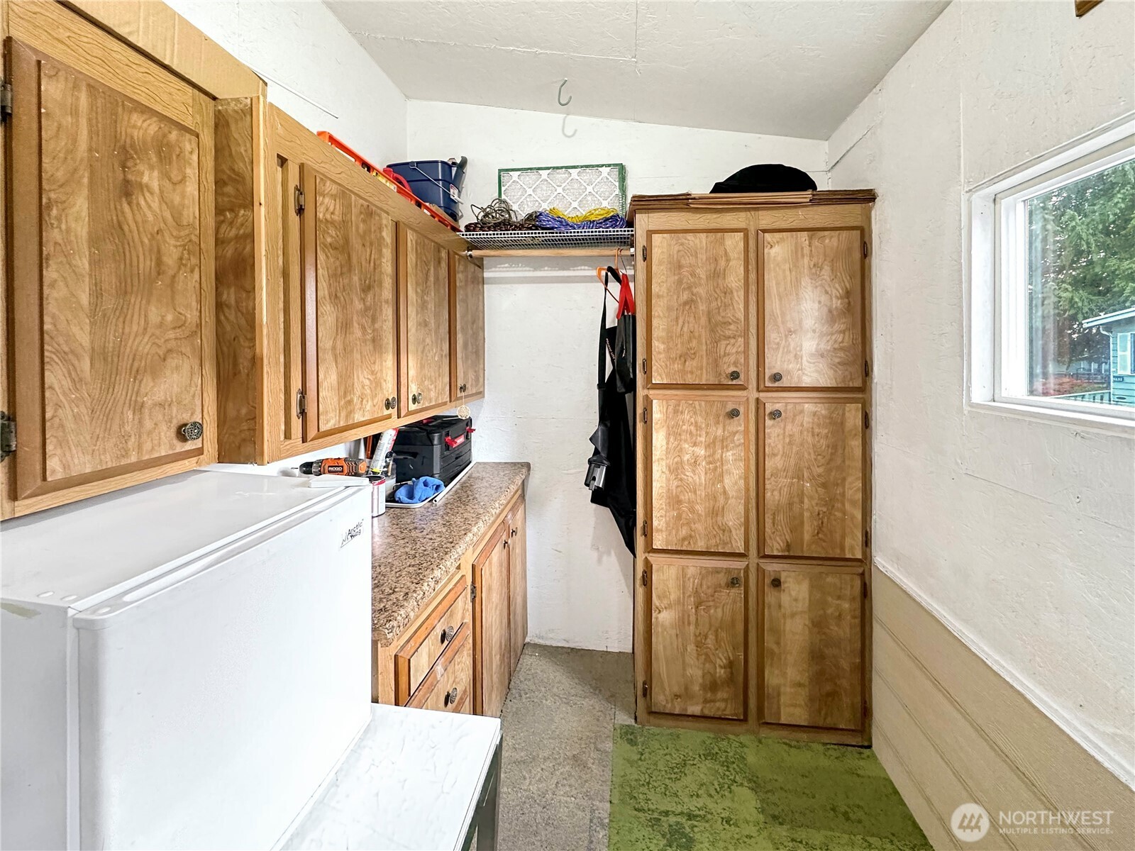 2500 South 370th Street, Unit 54 Federal Way, WA 98003 - Photo 19 of 40 a utility room with dryer and washer