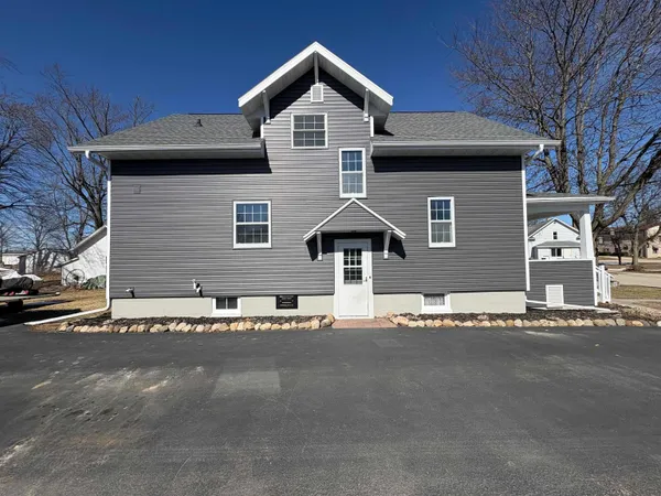 $299,900 | 107 South 2nd Street, Bonduel, WI 54107