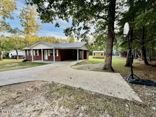 $206,500 | 3561 Grave Hill Road, Oneida, TN 37841