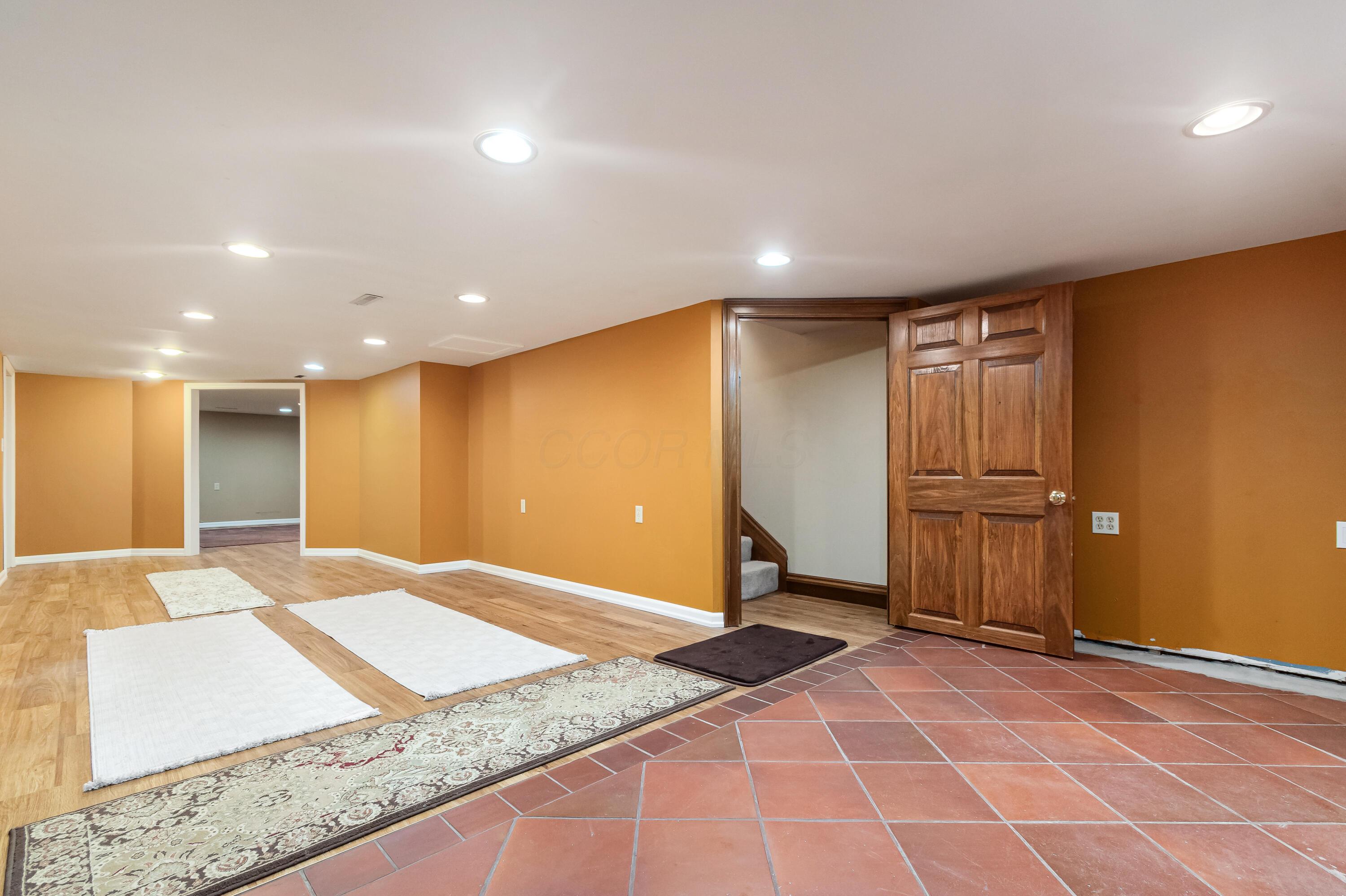 12580 Robins Road Westerville, OH 43082 - Photo 31 of 67 029_346ddc8_M_12580_Robins006