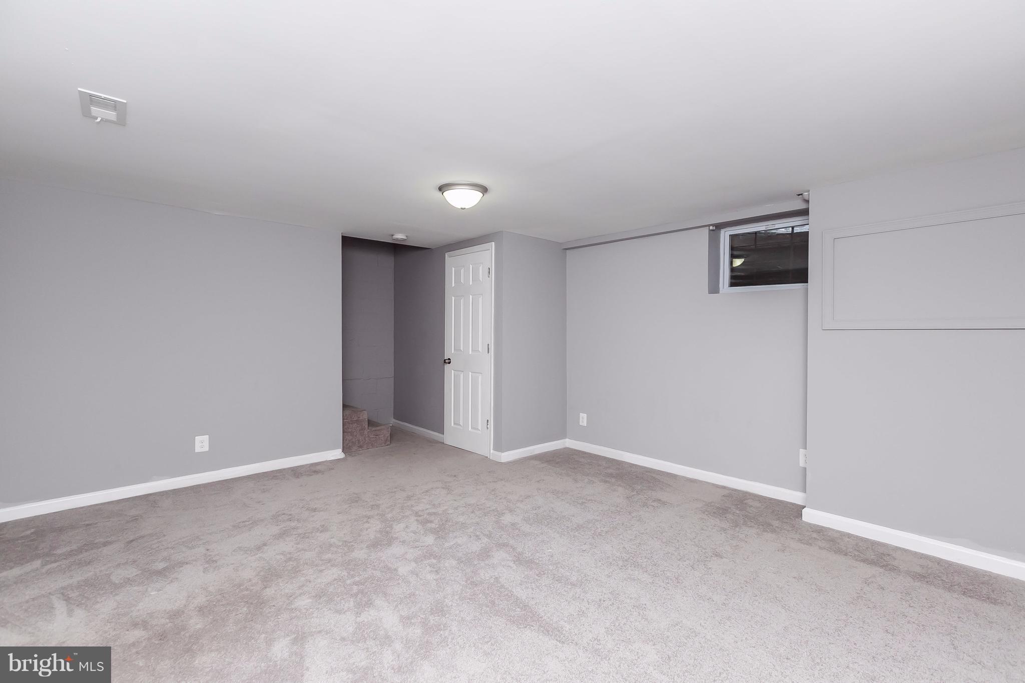 3827 Monterey Road Baltimore, MD 21218 - Photo 22 of 30 Family Room Perfect for Relaxing