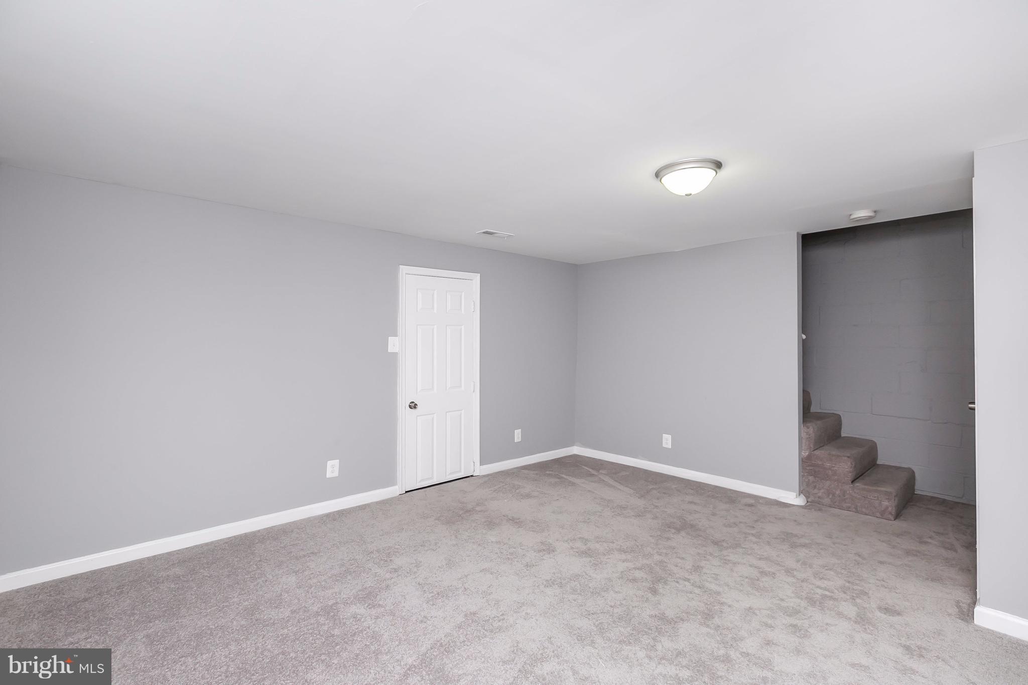 3827 Monterey Road Baltimore, MD 21218 - Photo 23 of 30 Family Room Perfect for Relaxing