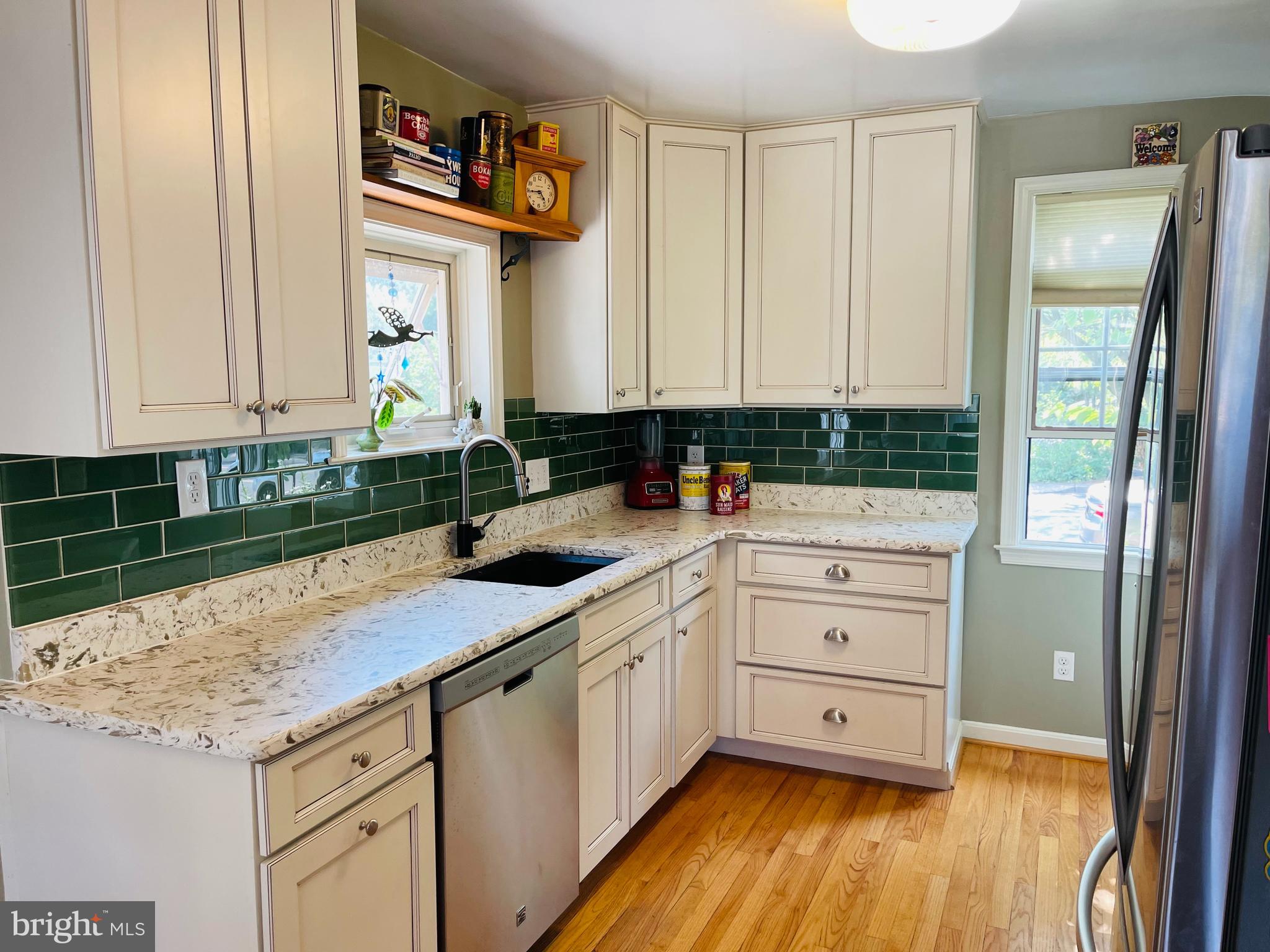 5018 South Chesterfield Road Arlington, VA 22206 - Photo 11 of 68 Updated kitchen