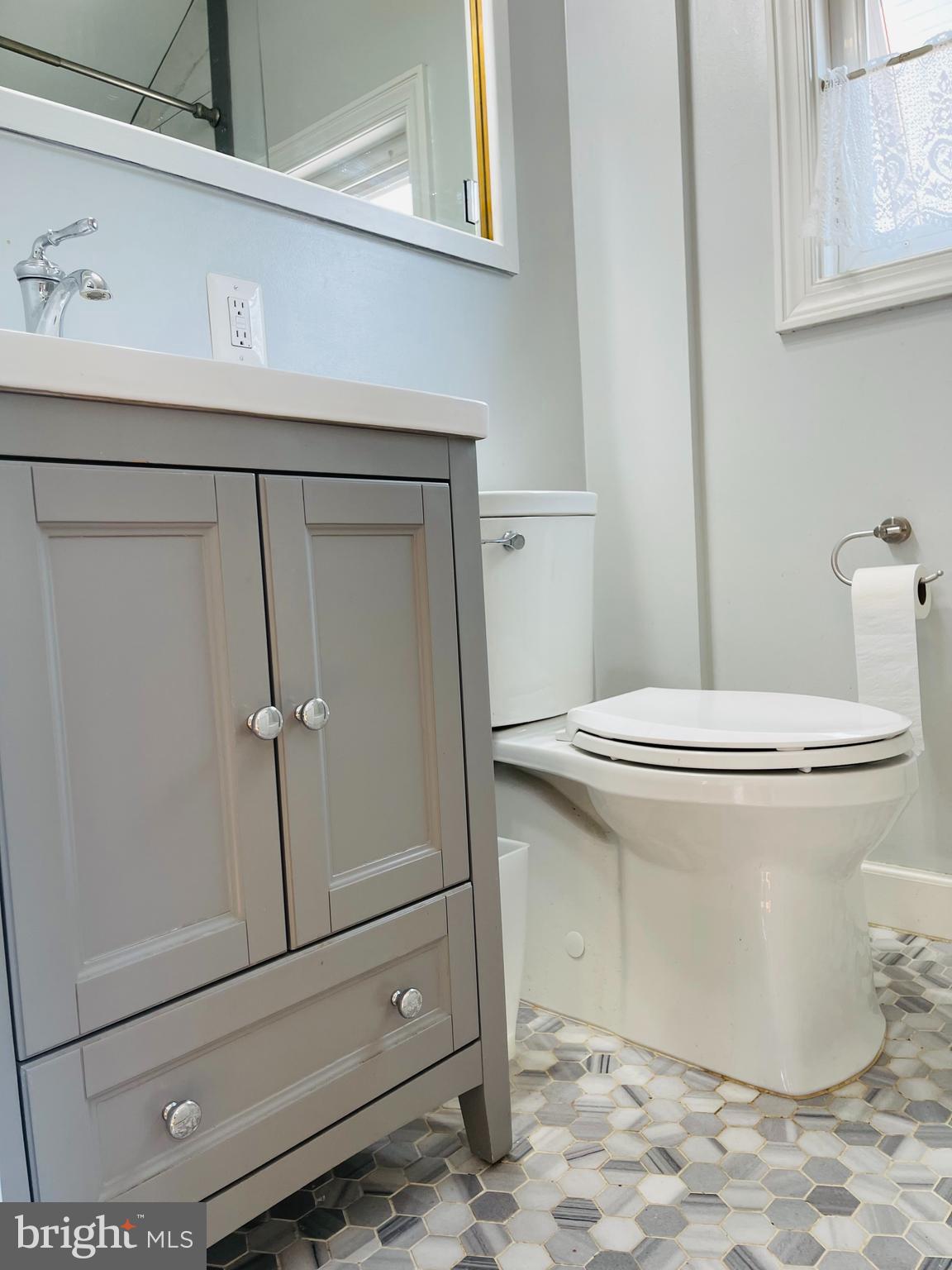 5018 South Chesterfield Road Arlington, VA 22206 - Photo 23 of 68 Updated bathroom
