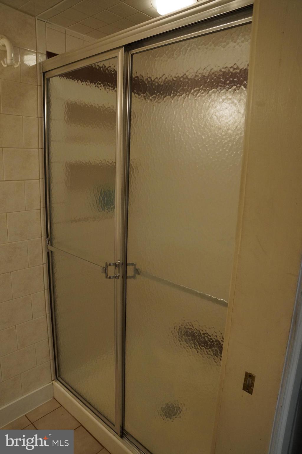 5018 South Chesterfield Road Arlington, VA 22206 - Photo 32 of 68 Full shower in basement