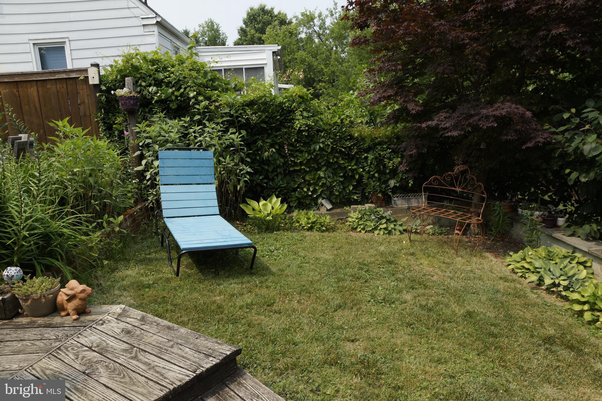 5018 South Chesterfield Road Arlington, VA 22206 - Photo 50 of 68 Grass area in back yard