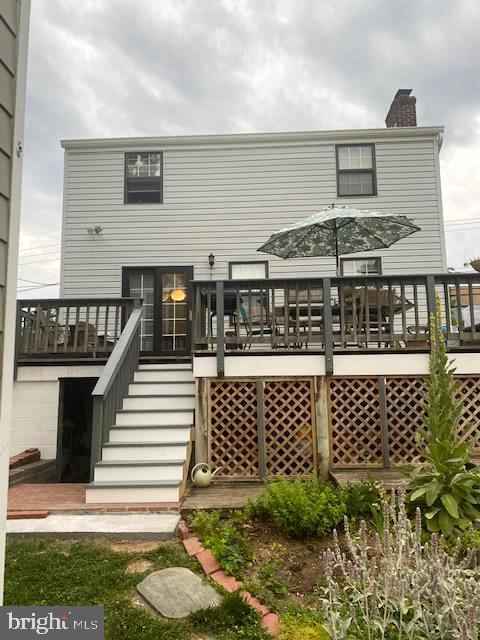 5018 South Chesterfield Road Arlington, VA 22206 - Photo 54 of 68 Large wooden deck, great for outdoor dining