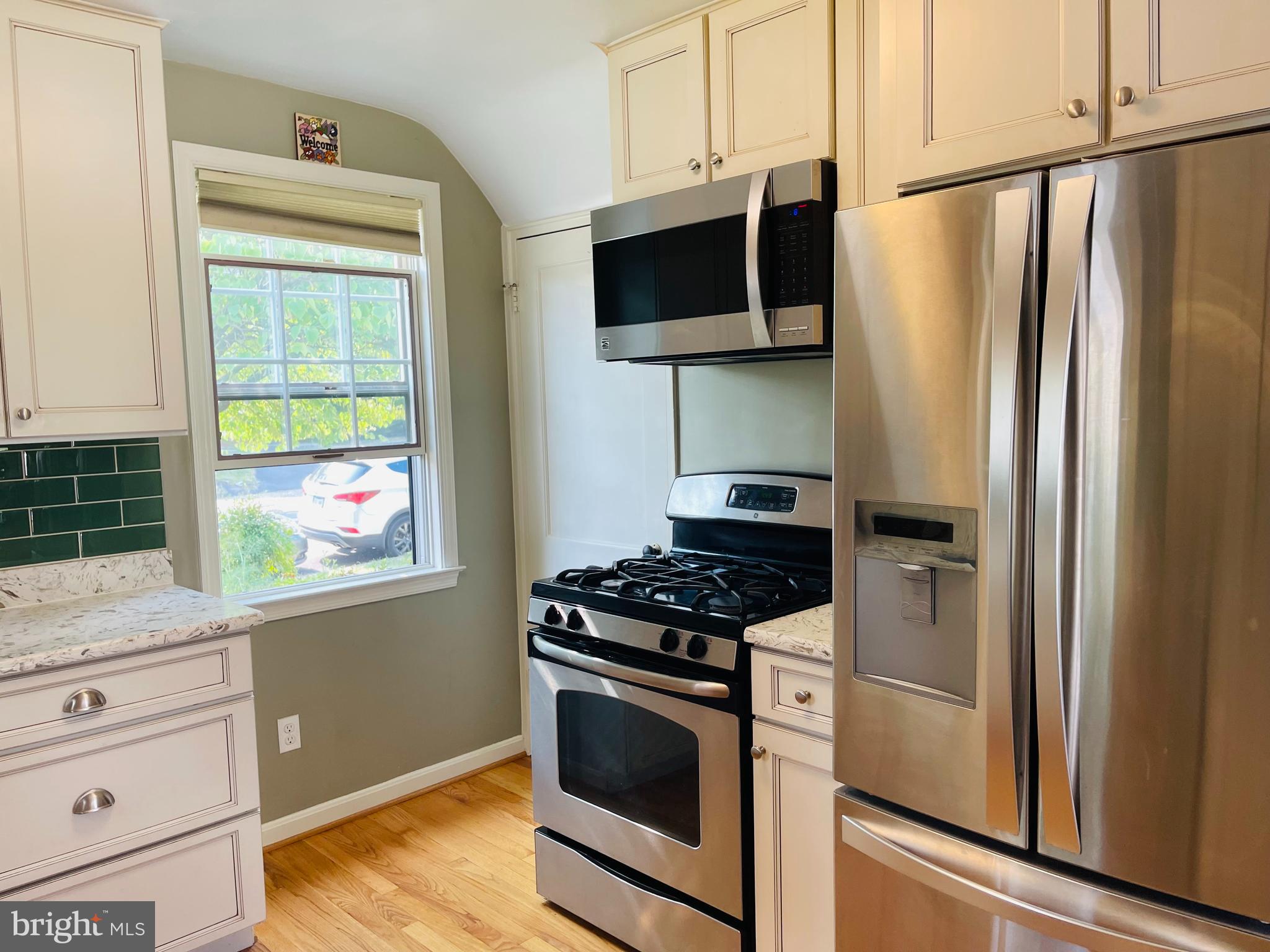 5018 South Chesterfield Road Arlington, VA 22206 - Photo 10 of 68 Stainless steel appliances