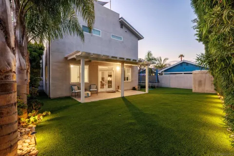 $1,799,999 | 2743 Mesa Drive, Oceanside, CA 92054