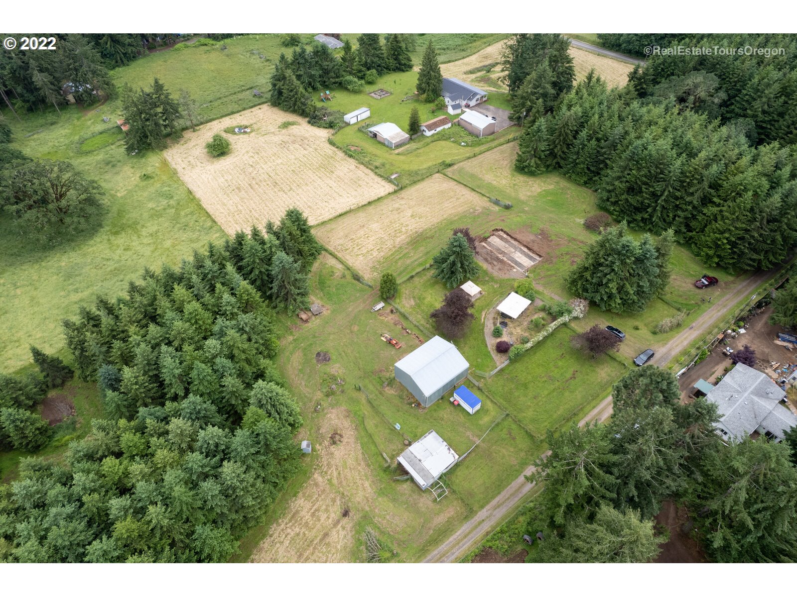 25139 Southeast Skyline Road Amity, OR 97101 - Photo 1 of 32 Gallery Image 1