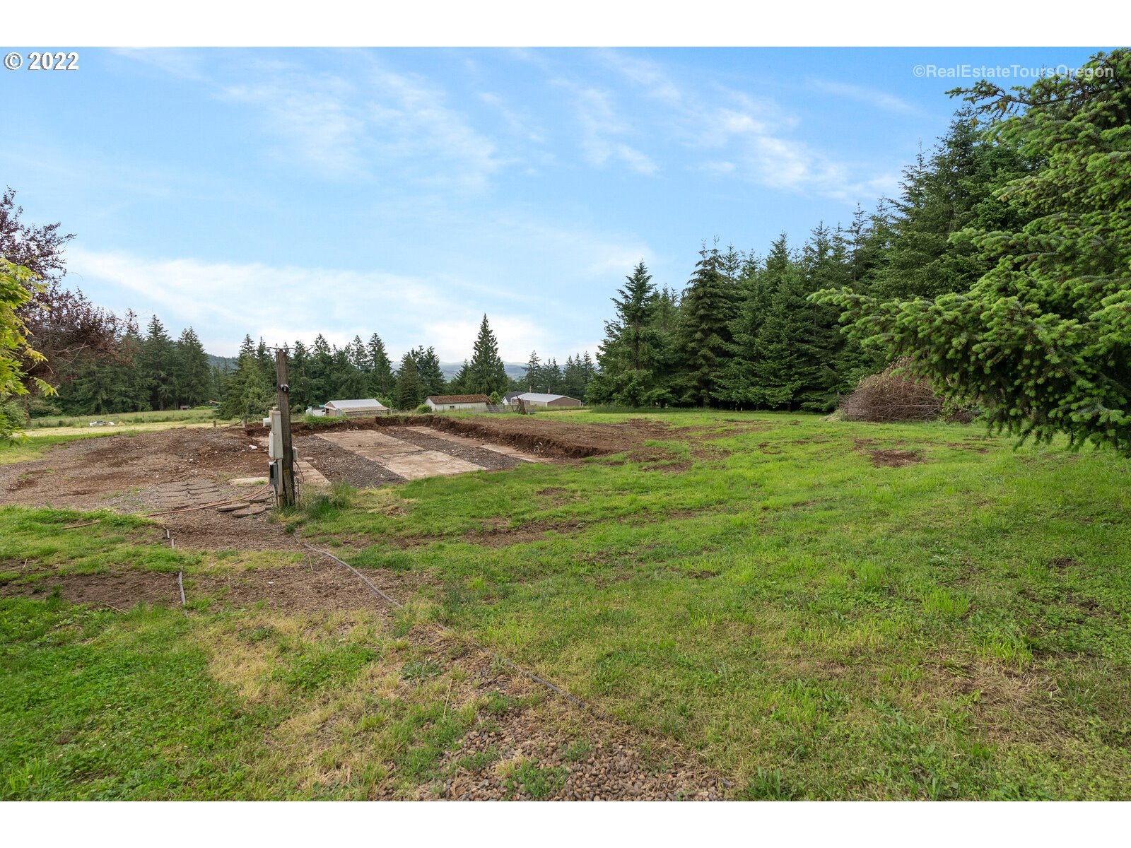 25139 Southeast Skyline Road Amity, OR 97101 - Photo 2 of 32 Gallery Image 2