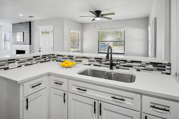 $2,350 | 2717 El Tivoli Drive, Dallas, TX 75211