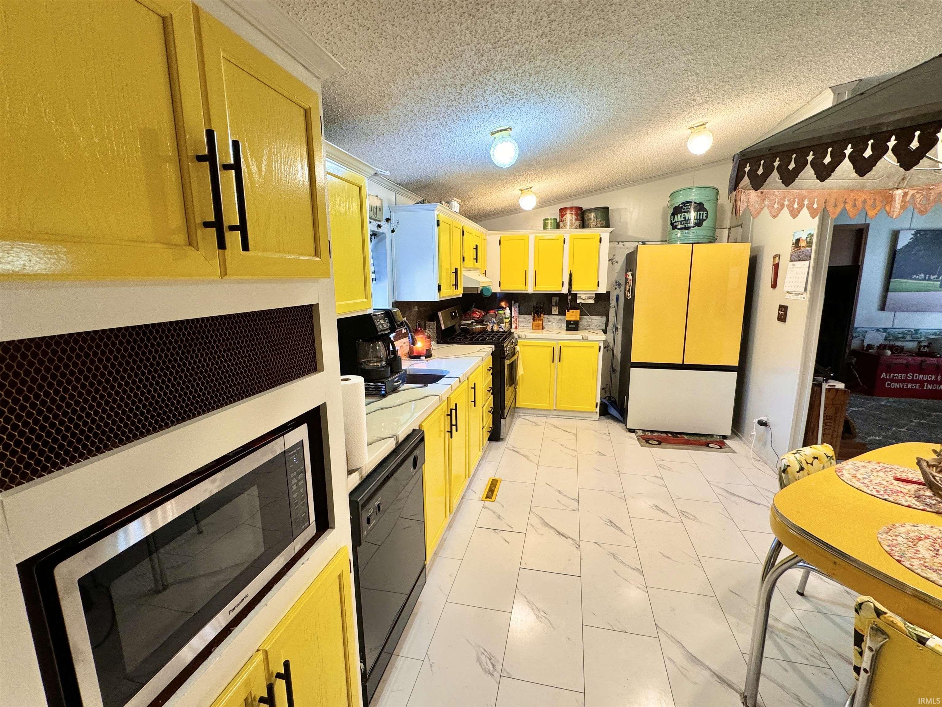 497 Jackson Street Rome City, IN 46784 - Photo 4 of 12 Gallery Image 4