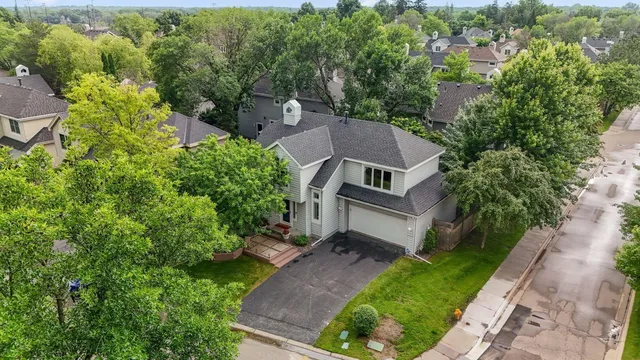 $475,000 | 15655 17th Place North, Plymouth, MN 55447