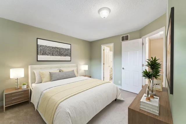 $475,000 | 15655 17th Place North, Plymouth, MN 55447