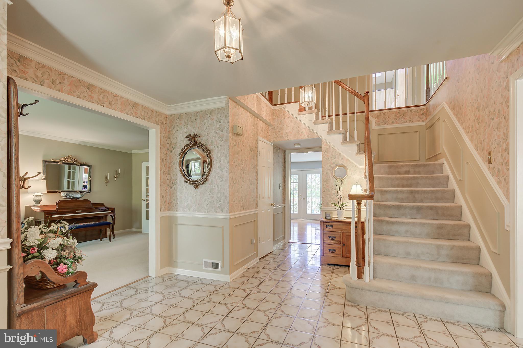 11972 Grey Squirrel Lane Reston, VA 20194 - Photo 12 of 70 Foyer
